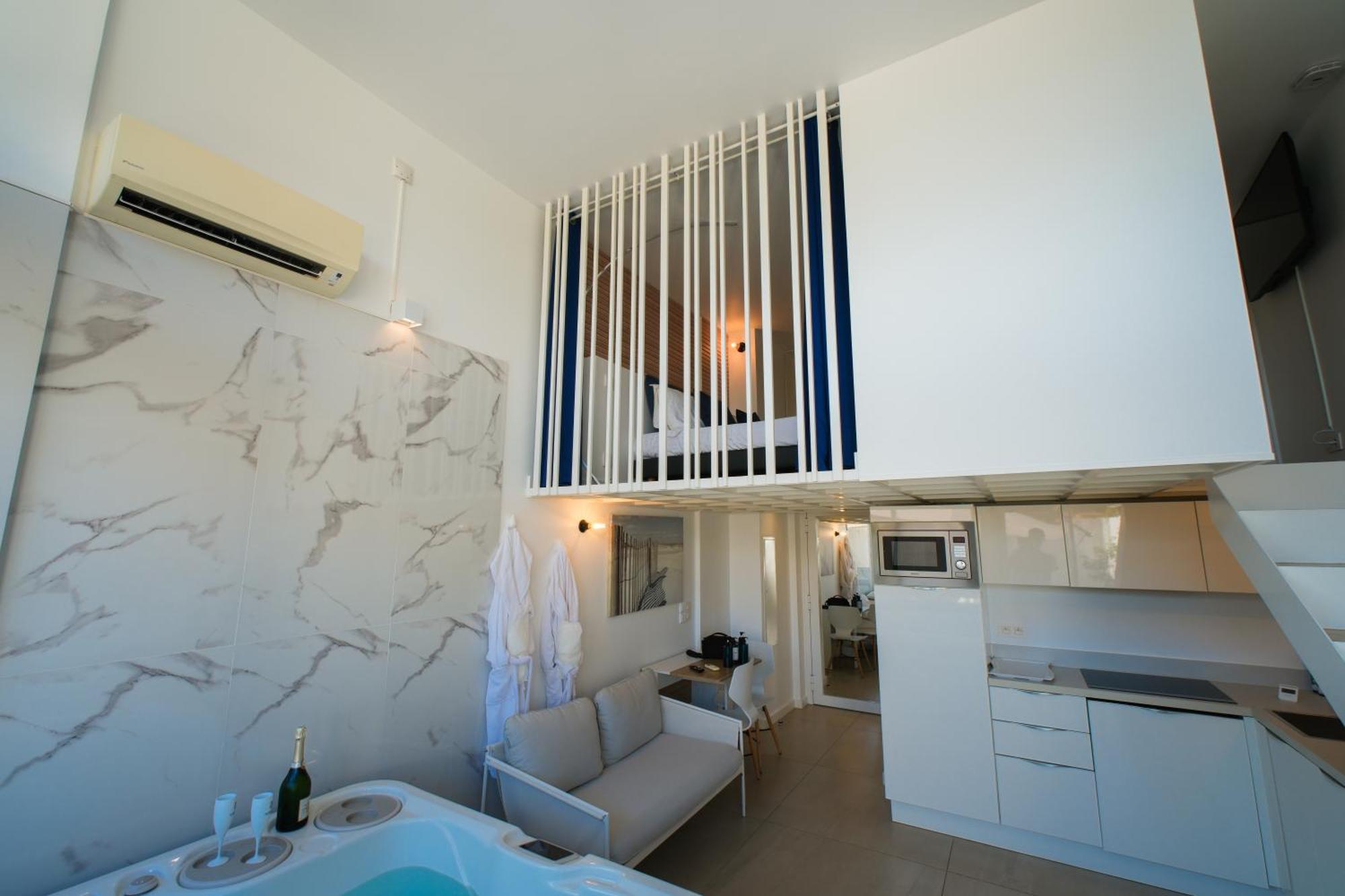 Villa Bono Jacuzzi & Spa Saint-Laurent-du-Var Kültér fotó