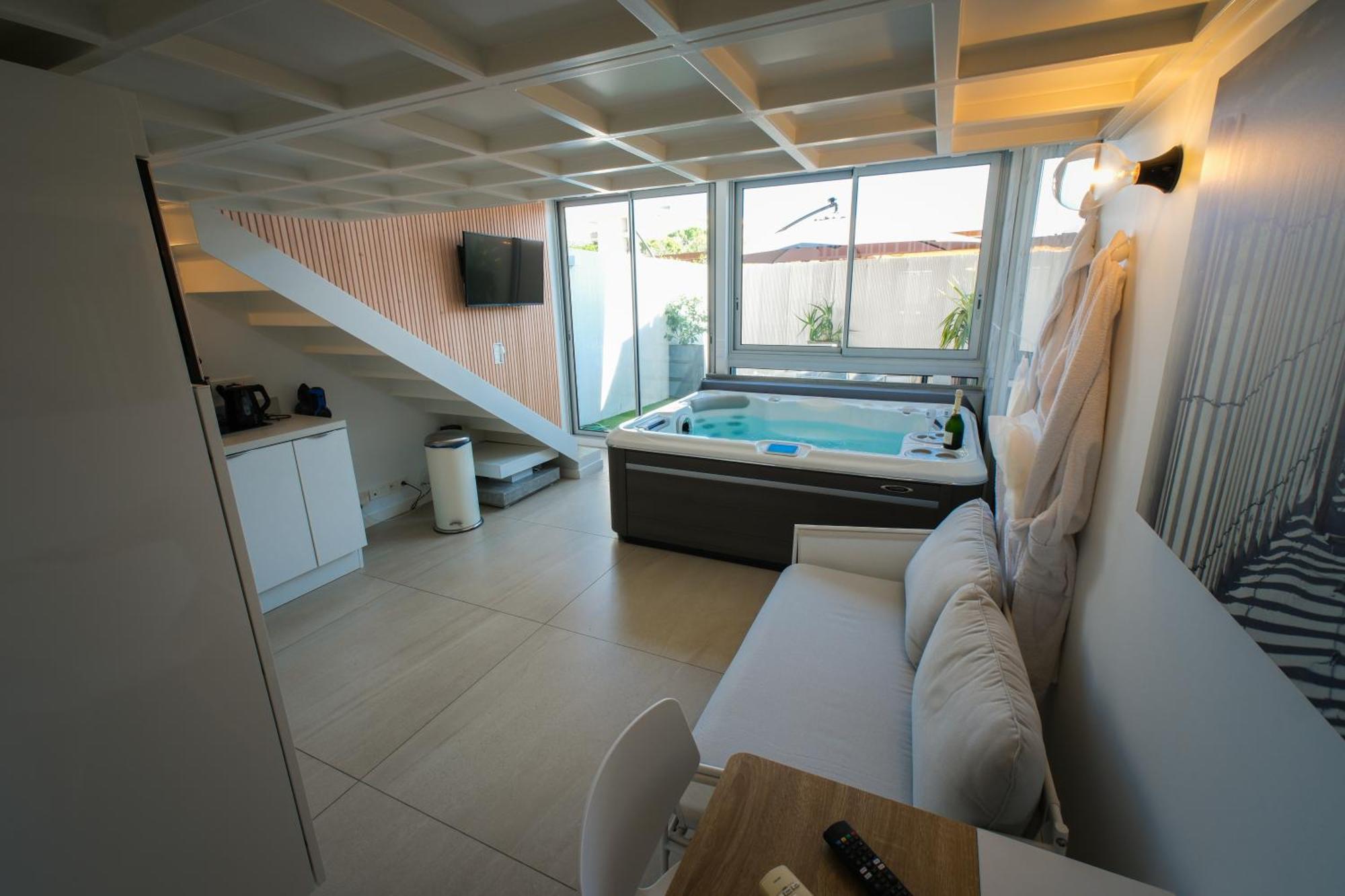 Villa Bono Jacuzzi & Spa Saint-Laurent-du-Var Kültér fotó