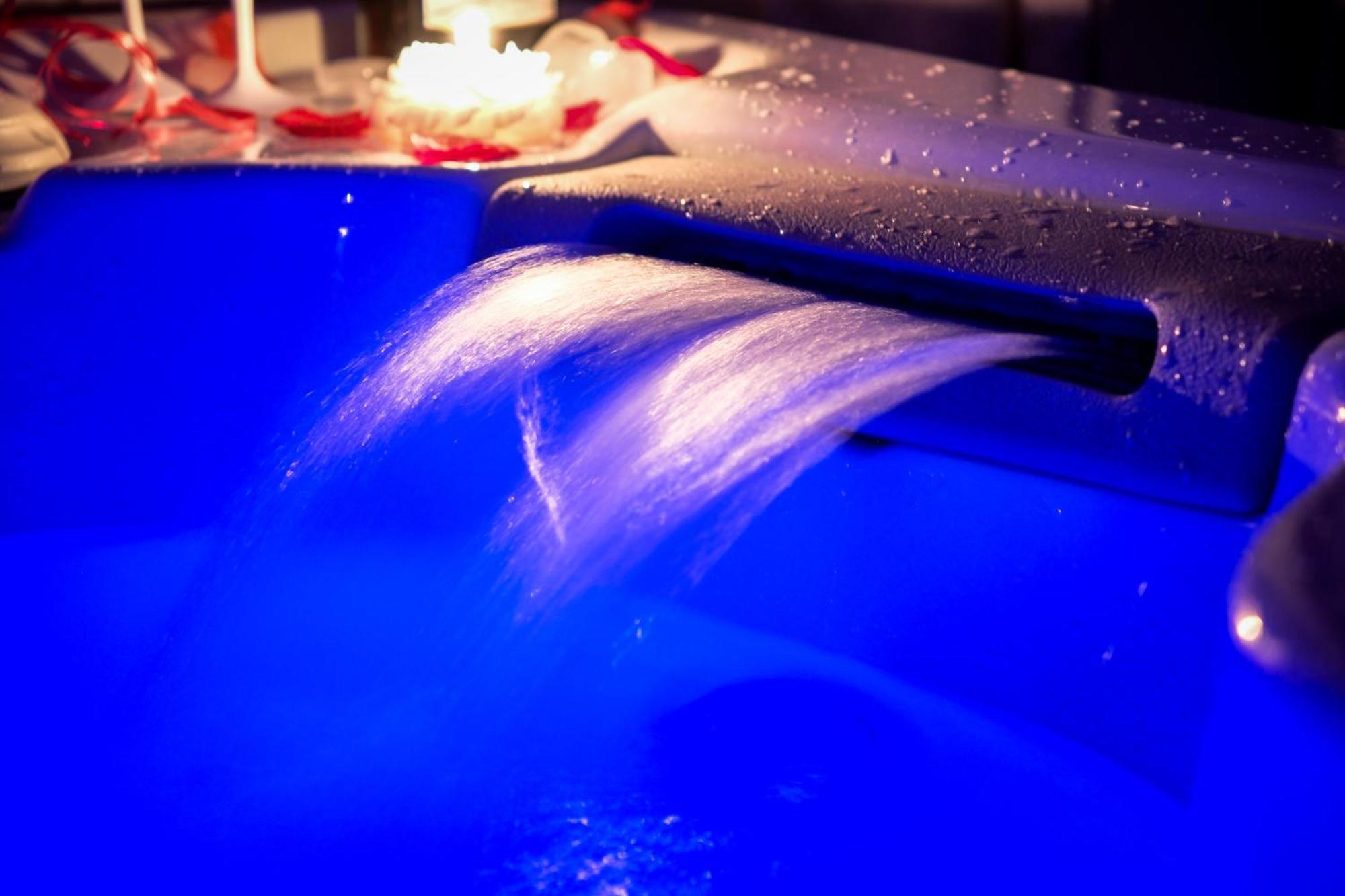 Villa Bono Jacuzzi & Spa Saint-Laurent-du-Var Kültér fotó